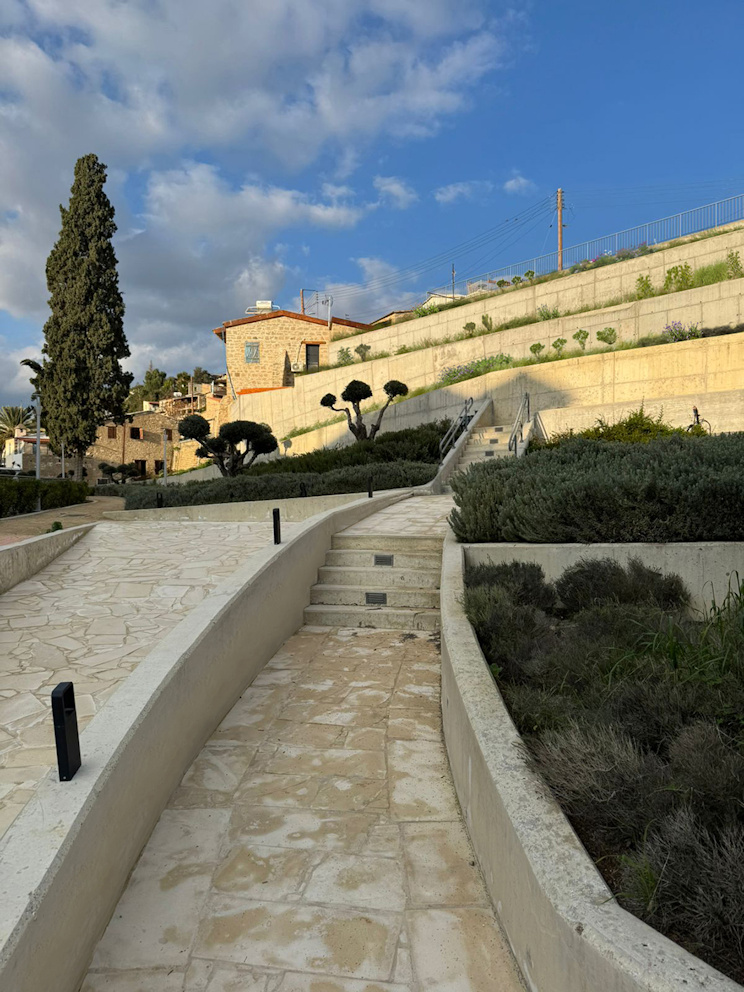 tochni photo 02